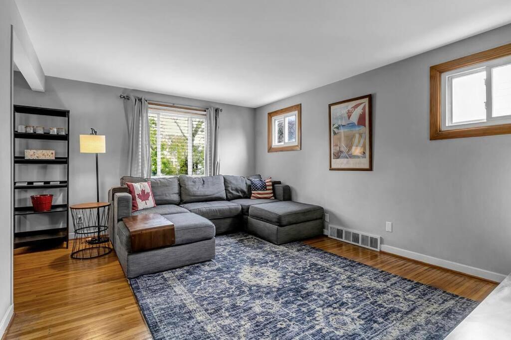 Gorgeous 2 Queen Bedroom Apartment In North Buffalo With 70 Inch Tv 외부 사진